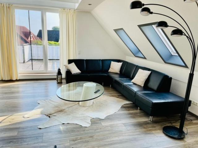 Apartment 160Qm 5 Schlafzimmer 1 Wohnzimmer Terrasse Und Balkon Wilhelmshaven Exteriör bild