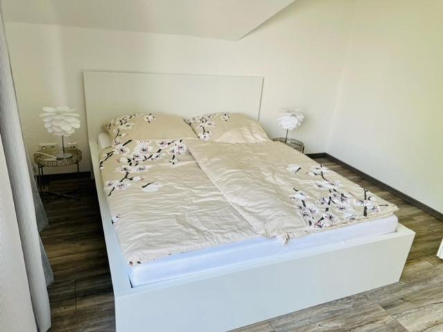 Apartment 160Qm 5 Schlafzimmer 1 Wohnzimmer Terrasse Und Balkon Wilhelmshaven Exteriör bild